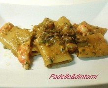 PACCHERI CON PESTO DI PISTACCHI E GAMBERONI