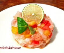 TARTARE DI GAMBERI E SCAMPI CON FRUTTA